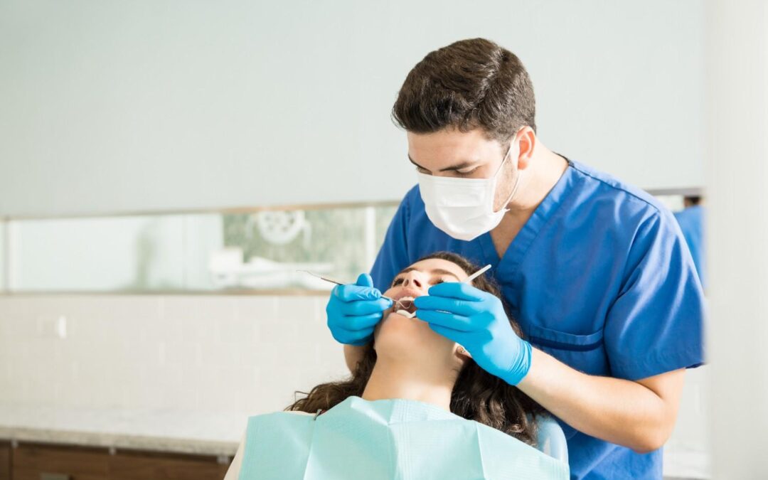 What dental services are offered at the Best Dental Clinic in Siliguri at Dental Retreat?